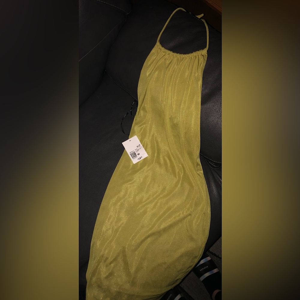 Green forever 21 dress with tags never been worn